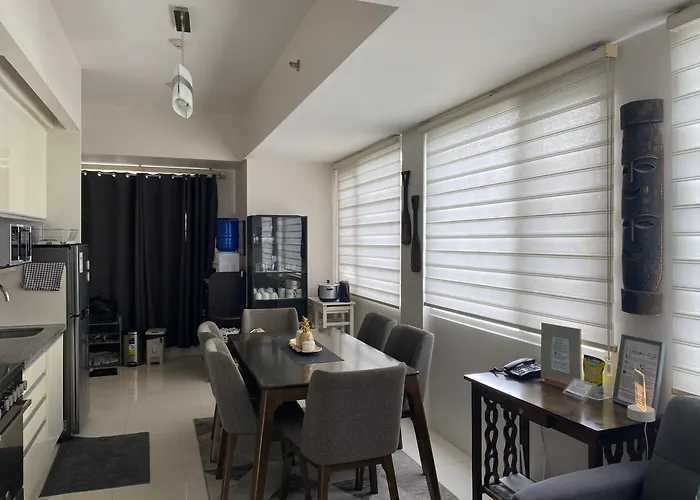 Hotel with view: Calyx Residences High End 1 Bedroom Unit